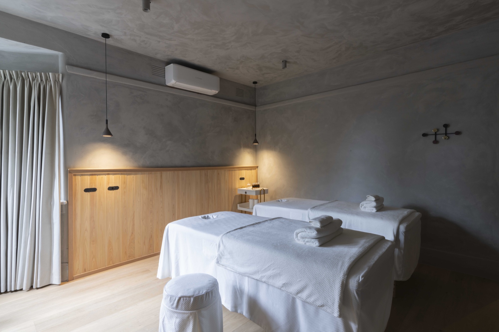 in the brick spa couples massage st kilda 2